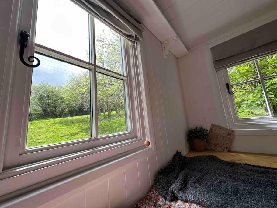 Cornwall Woodland Shepherd'S Hut Deirdres Hut Bodmin Eksteriør bilde
