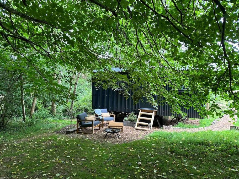 Cornwall Woodland Shepherd'S Hut Deirdres Hut Bodmin Eksteriør bilde